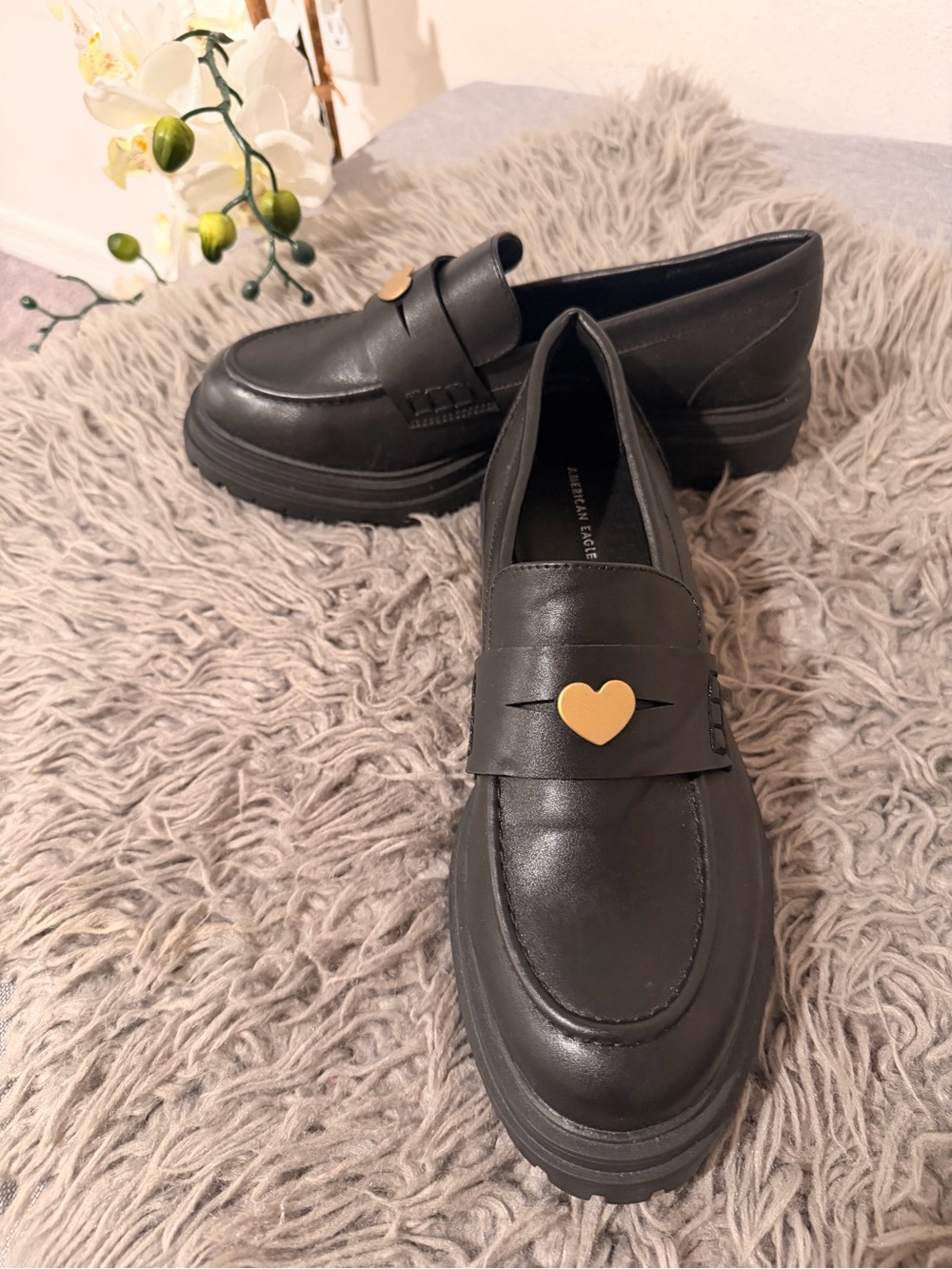 American Eagle Outfitters Black Heart-Accent Platform Loafers